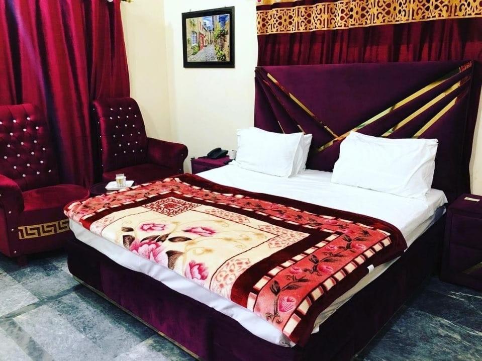 Hotel Air Inn Lahore Esterno foto