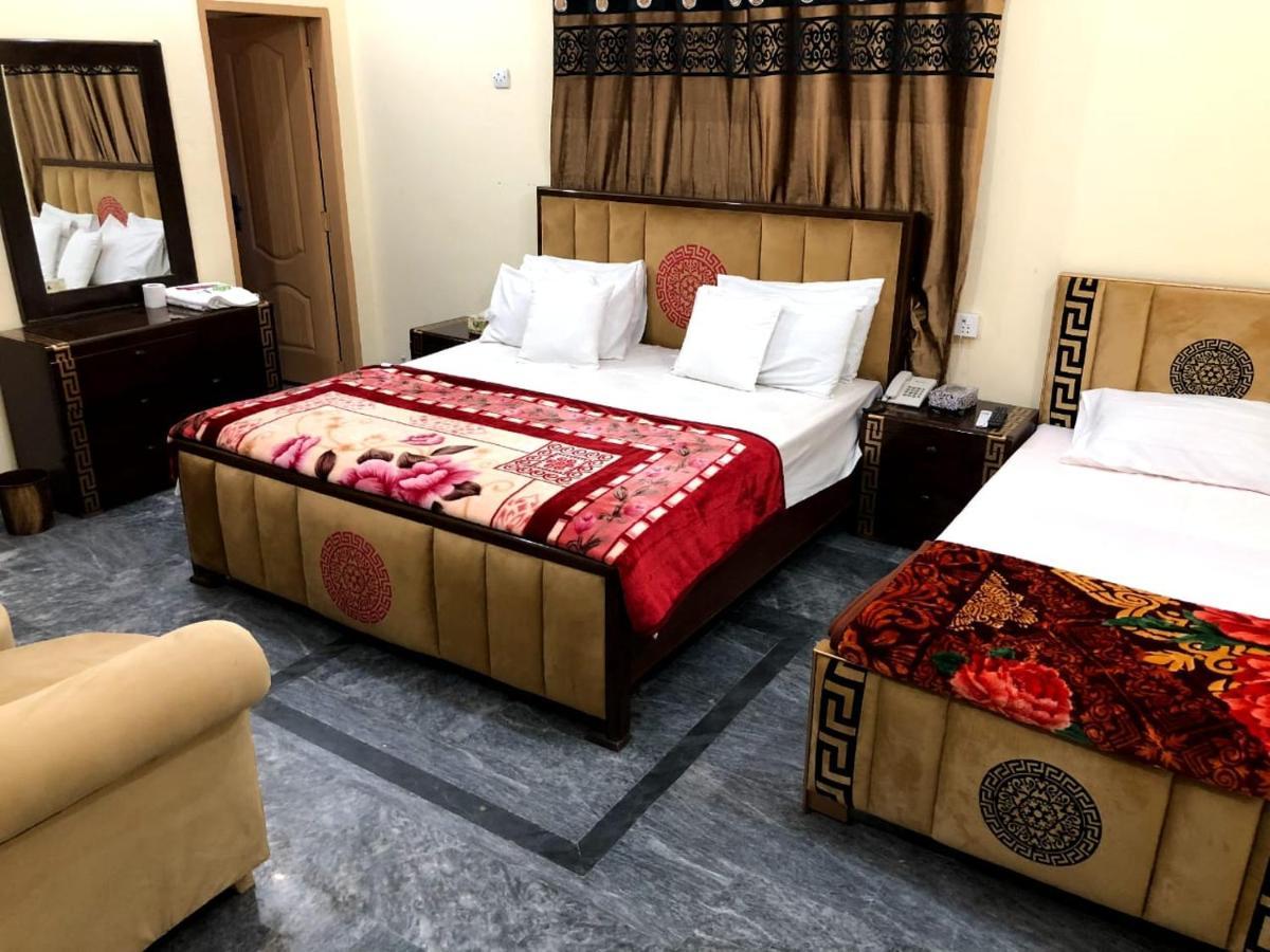 Hotel Air Inn Lahore Esterno foto
